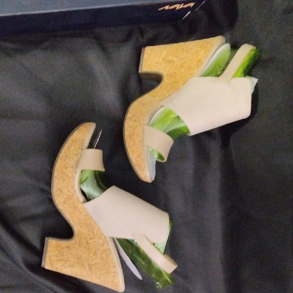 Naya Cream Mules with Sculptural Design